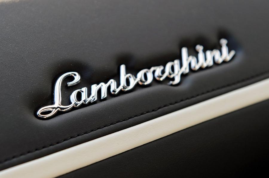  Lamborghini Gallardo LP550-2 Valentino Balboni 2010 года  (фото 12 из 19)